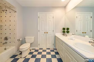 503 Stonewall Ct, Wyckoff Township, NJ 07481 - Photo 23