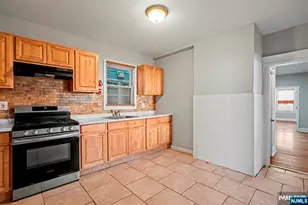 76-78 Halstead St, Newark, NJ 07106 - Photo 5