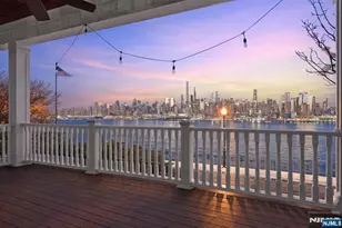 31-33 Hamilton Ave, Weehawken, NJ 07086 - Photo 3