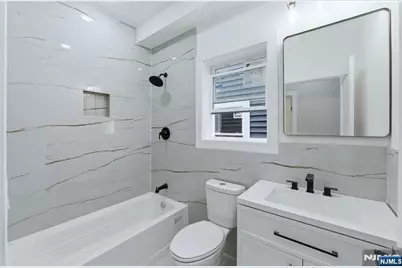 44.5 Milford Avenue, Newark, NJ 07108 - Photo 15