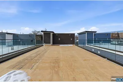 44.5 Milford Avenue, Newark, NJ 07108 - Photo 3