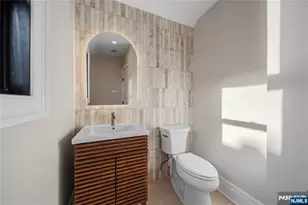 475 Morse Ave, Ridgefield, NJ 07657 - Photo 9