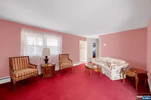 704 Evans St, Paramus, NJ 07652 - Photo 7