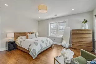 5 Canterbury Dr, Montclair, NJ 07042 - Photo 19