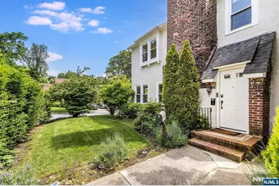 5 Canterbury Drive, Montclair, NJ 07042 - Photo 3