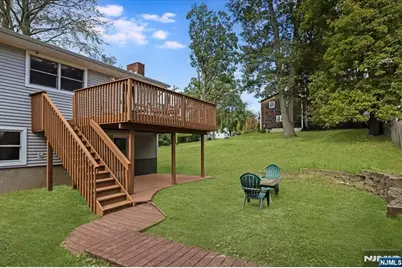 145 Schwarz Boulevard, Jefferson Township, NJ 07849 - Photo 23