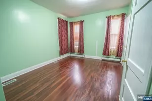 108 Hollywood Ave, East Orange, NJ 07018 - Photo 11