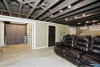 47 Franklin Avenue, Hasbrouck Heights, NJ 07604 - Photo 23