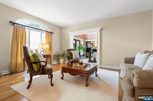 9 Woodland Ct, Wayne, NJ 07470 - Photo 7