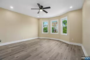31 Claremont Ave, Jersey City, NJ 07305 - Photo 17