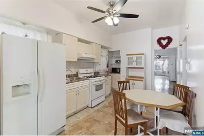 305 Clifton Avenue, Newark, NJ 07104 - Photo 13