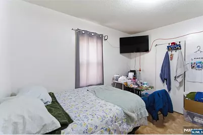 305 Clifton Avenue, Newark, NJ 07104 - Photo 25