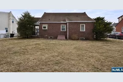 65 Avenue C, Lodi, NJ 07644 - Photo 25