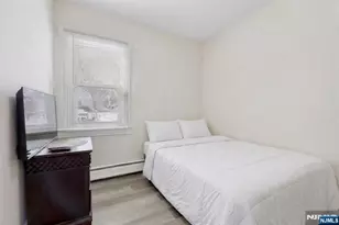 73 Fairview Ave, Teaneck Township, NJ 07666 - Photo 25