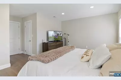 279 De Rose Court, West Orange Township, NJ 07052 - Photo 19