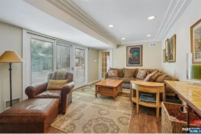 6 Knollwood Drive, Livingston, NJ 07039 - Photo 9