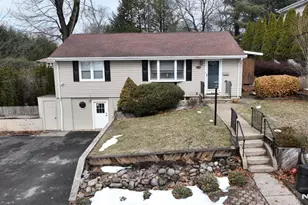 888 Edison St, Washington Township, NJ 07676 - Photo 25
