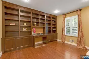 506 Sunderland Rd, Teaneck Township, NJ 07666 - Photo 19
