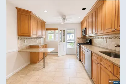 274 Seton Hall Drive, Paramus, NJ 07652 - Photo 3