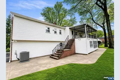 274 Seton Hall Drive, Paramus, NJ 07652 - Photo 23