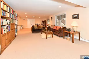 34 Walsh Dr, Mahwah, NJ 07430 - Photo 23