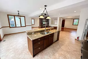 416 Oncrest Terrace, Cliffside Park, NJ 07010 - Photo 9