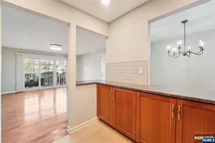 528 Holly Ct, Mahwah, NJ 07430 - Photo 13
