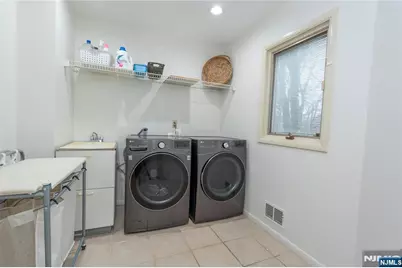 22 Post Lane, Livingston, NJ 07039 - Photo 15