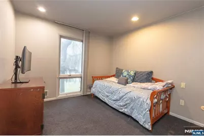 22 Post Lane, Livingston, NJ 07039 - Photo 17