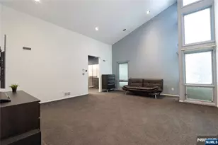 22 Post Ln, Livingston, NJ 07039 - Photo 9