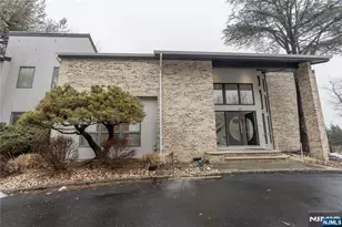 22 Post Ln, Livingston, NJ 07039 - Photo 39