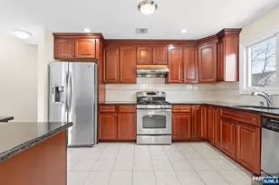 9 15th Ave, Elmwood Park, NJ 07407 - Photo 9