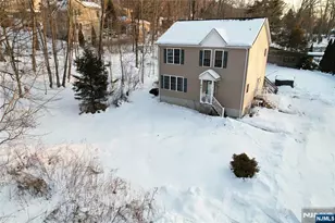 6 Hudson Ave, Jefferson Township, NJ 07438 - Photo 3