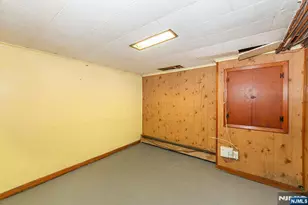 567 Windsor Rd, Wood Ridge, NJ 07075 - Photo 29