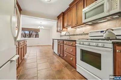 2185 Lemoine Avenue 4M #4M, Fort Lee, NJ 07024 - Photo 5