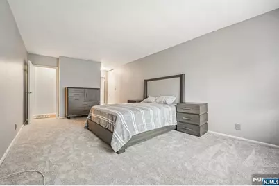 2185 Lemoine Avenue 4M #4M, Fort Lee, NJ 07024 - Photo 17