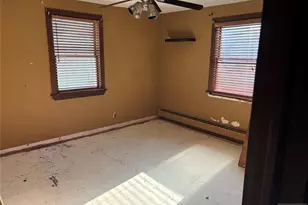739 Garden St, Carlstadt, NJ 07072 - Photo 5