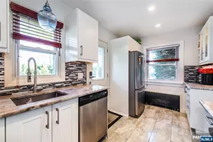 175 Hillside Ave, Bergenfield, NJ 07621 - Photo 7
