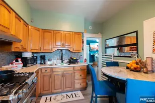 912 87th St, North Bergen, NJ 07047 - Photo 17