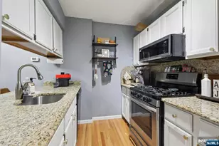 25 Willow Wood Square 25, East Rutherford, NJ 07073 - Photo 11