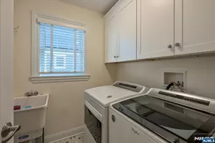 26 Barrister Ct, Fair Lawn, NJ 07410 - Photo 23