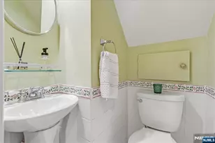 51 Afterglow Ave, Verona, NJ 07044 - Photo 17