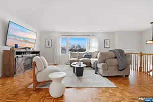 22 Elizabeth Ct, Bloomfield, NJ 07003 - Photo 3