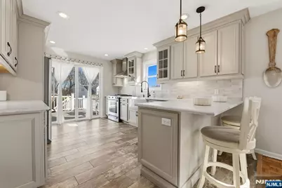 22 Elizabeth Court, Bloomfield, NJ 07003 - Photo 7