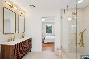 388 Freemans Ln, Franklin Lakes, NJ 07417 - Photo 25