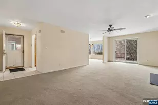 69 Turnberry Road 2, Little Falls Township, NJ 07424 - Photo 5