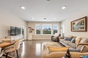 5201 Rio Vista Ln, Northvale, NJ 07647 - Photo 13