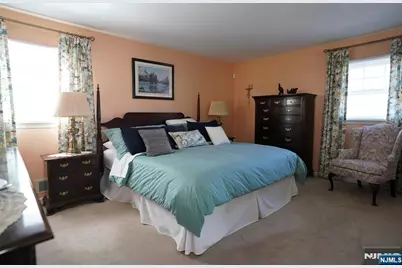 19 Berkeley Terrace, Livingston, NJ 07039 - Photo 19
