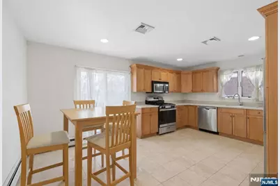 61 Columbia Avenue C0061 #C0061, Cliffside Park, NJ 07010 - Photo 9