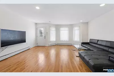 61 Columbia Avenue C0061 #C0061, Cliffside Park, NJ 07010 - Photo 3